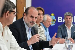 El intendente presentó la agenda de trabajo junto al sector comercial