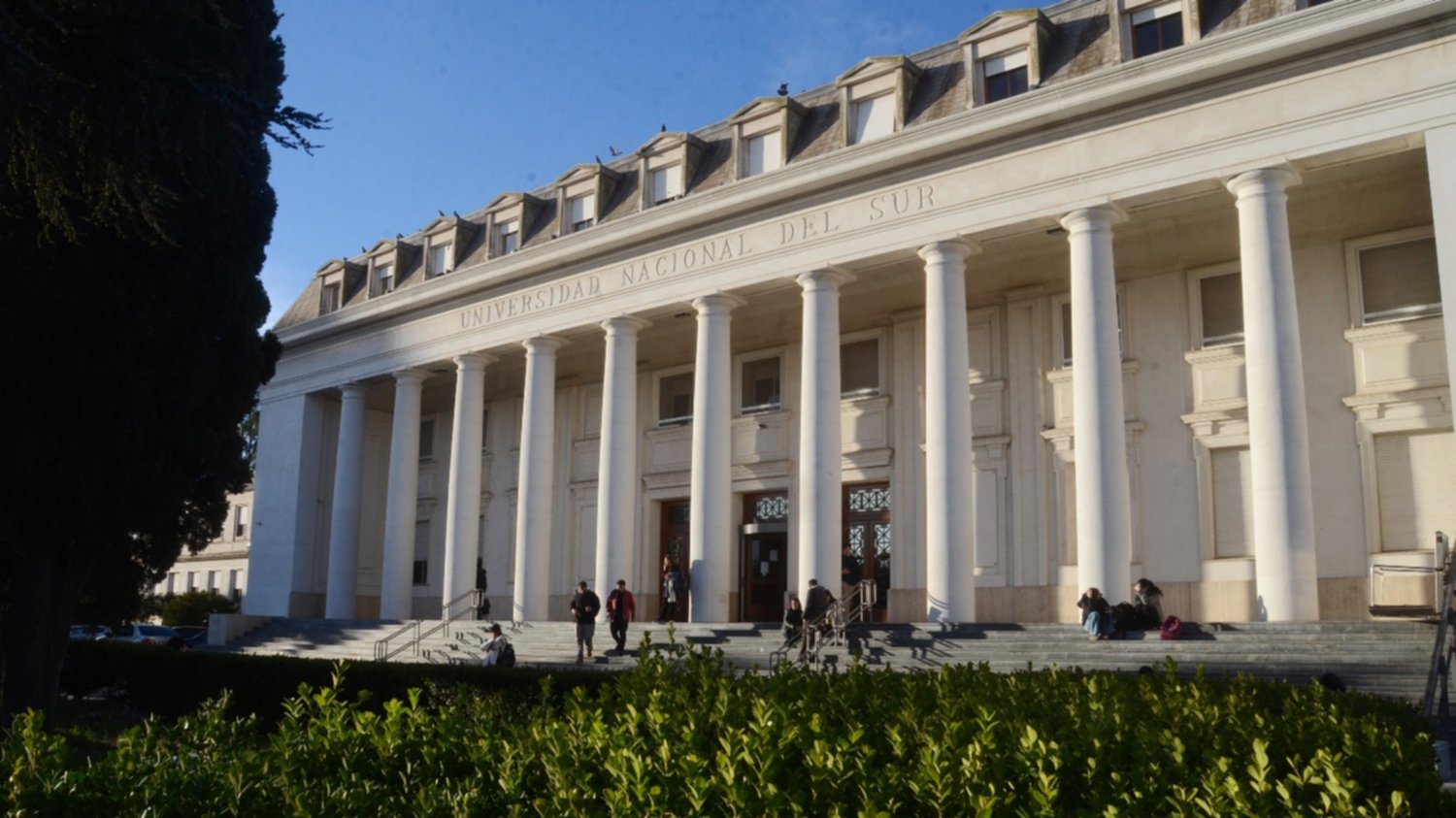 Fachada Universidad Nacional del Sur