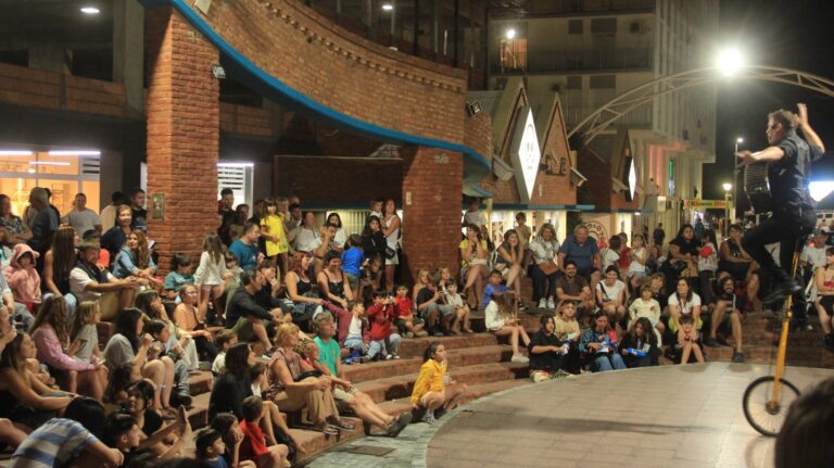 Monte Hermoso consolidó un enero con el 87% de ocupación promedio y se viene el Carnaval