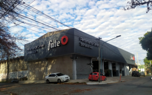 ¿Qué pasó con Fate?: de sponsorear a River y Boca a despedir 900 empleados