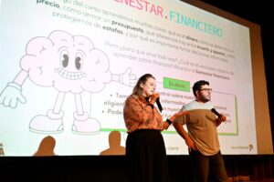 Vuelve Rico en Data: el taller de educación financiera que es furor en las aulas bonaerenses