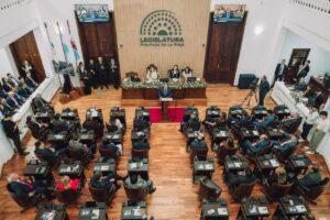 El contraste entre el discurso del gobernador de La Rioja y el del presidente en la apertura de sesiones