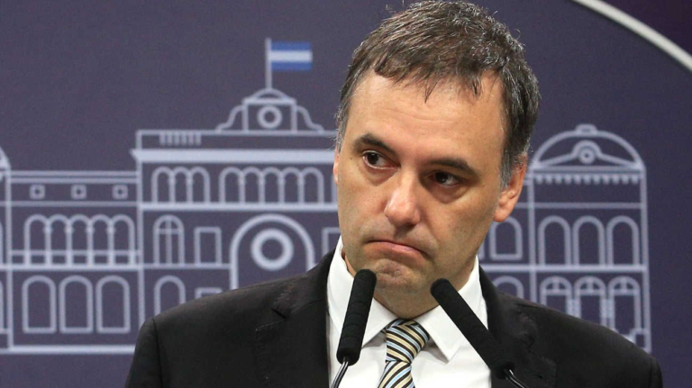 Imputaron a Manuel Adorni por presunto enriquecimiento ilícito