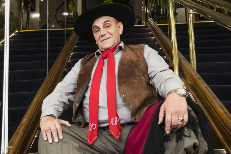 El Chaqueño Palavecino cobrará $600 mil mensuales del gobierno de Salta por su trayectoria