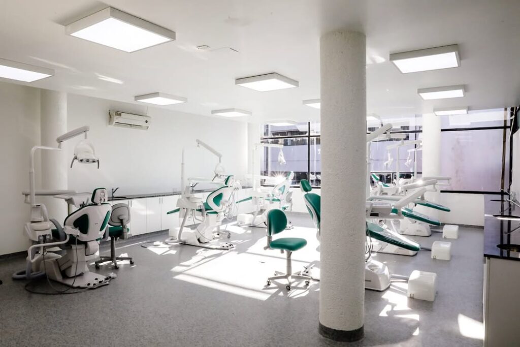 La UNLP inauguró una clínica de última generación apostando a la salud pública
