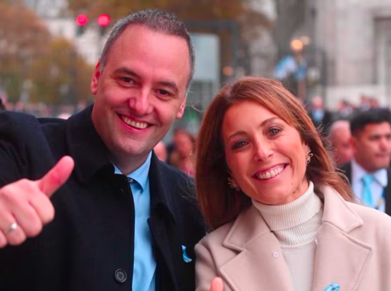 Se nos ríen en la cara: Manuel Adorni y su esposa adhirieron al régimen de Inocencia Fiscal