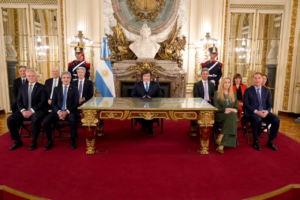 De atacar a CFK a frenar la emisión monetaria: qué dijo Milei en cadena nacional
