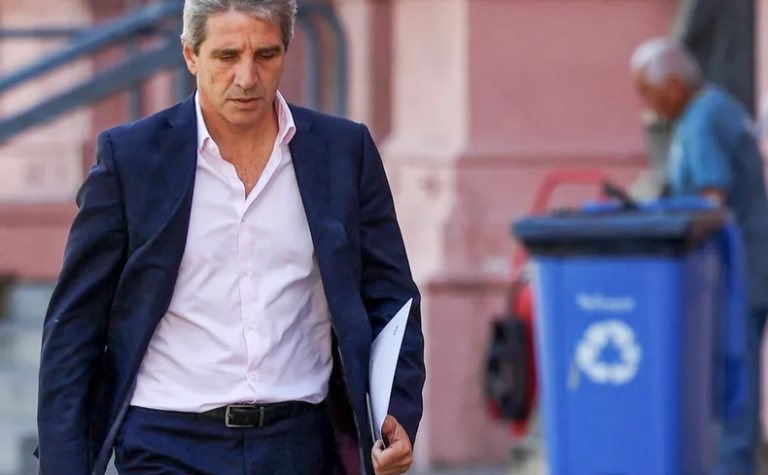 Otro escándalo más: Caputo escondió un gasto de $1,1 billones correspondiente a CABA