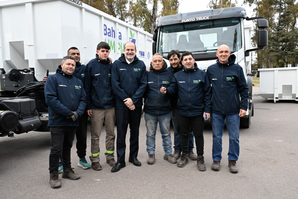 Se incorporaron dos nuevos camiones Roll Off para el programa Bahía Limpia
