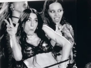 ¿Dónde quedó la libertad?: prohíben la música de Lali en Radio Nacional
