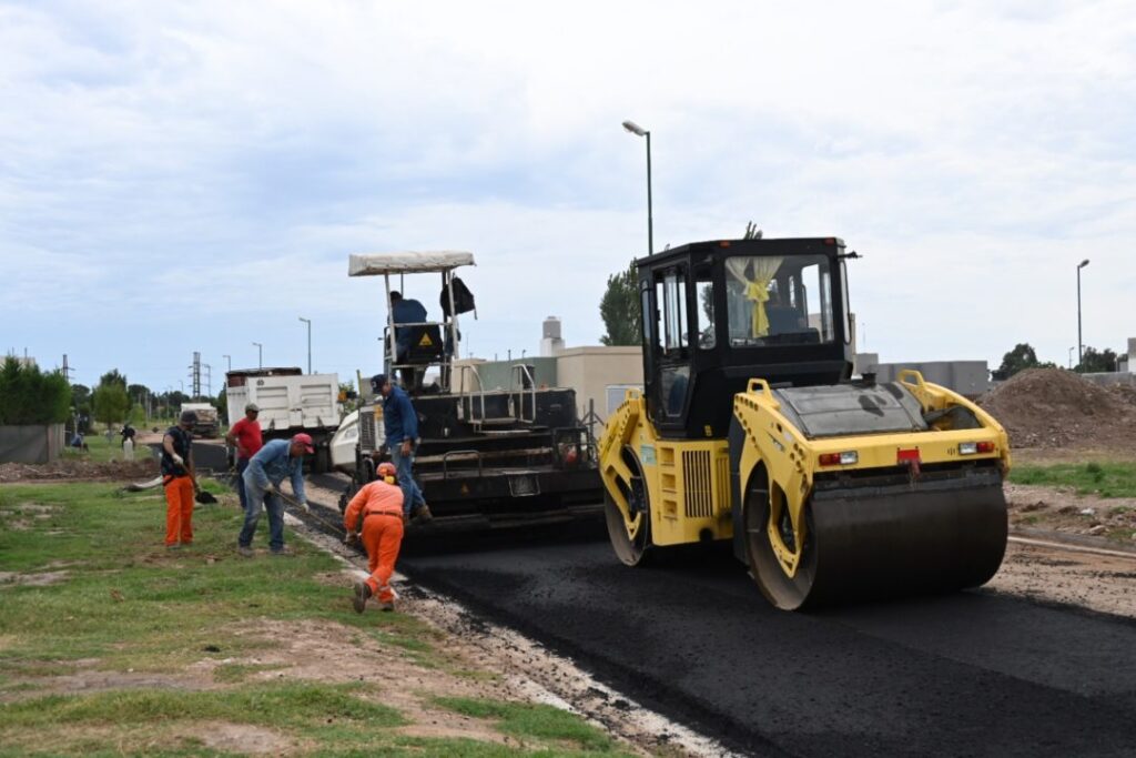 Comenzaron las obras de pavimentación de la calle Pacífico