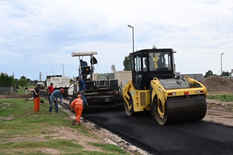 Comenzaron las obras de pavimentación de la calle Pacífico