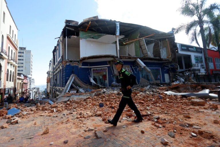 Un fuerte terremoto de 7,4 sacudió a Colombia: hay al menos 20 muertos