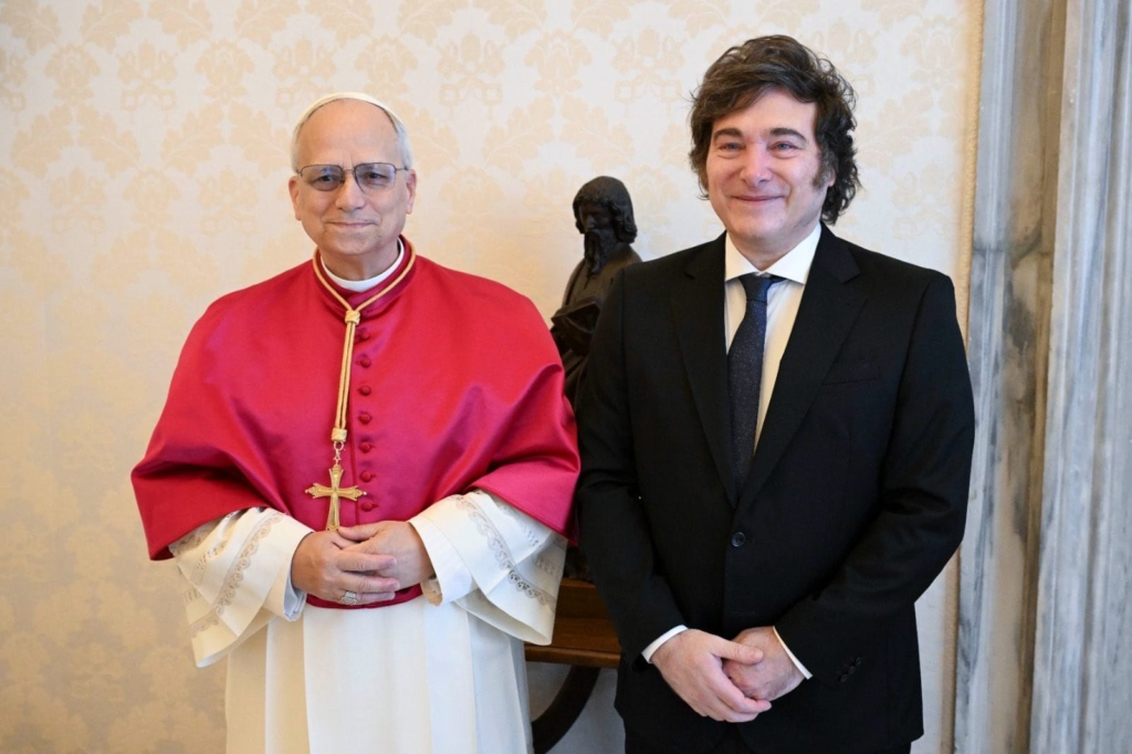 El papa León XIV visitará Argentina en noviembre
