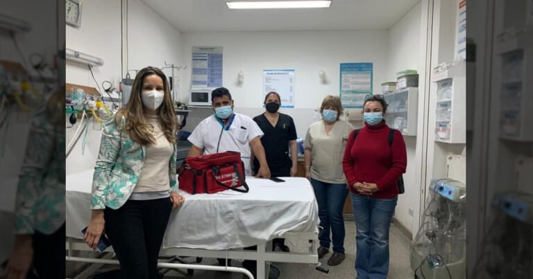 El gobierno deja sin salud pública a extranjeros sin residencia