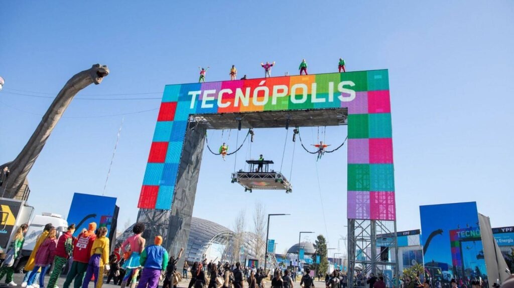 Los Milei entregaron la concesión de Tecnópolis al grupo La Nación y Live Nation