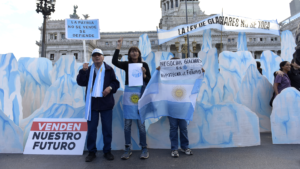 El lado B del RIGI: una minera romperá un glaciar en San Juan