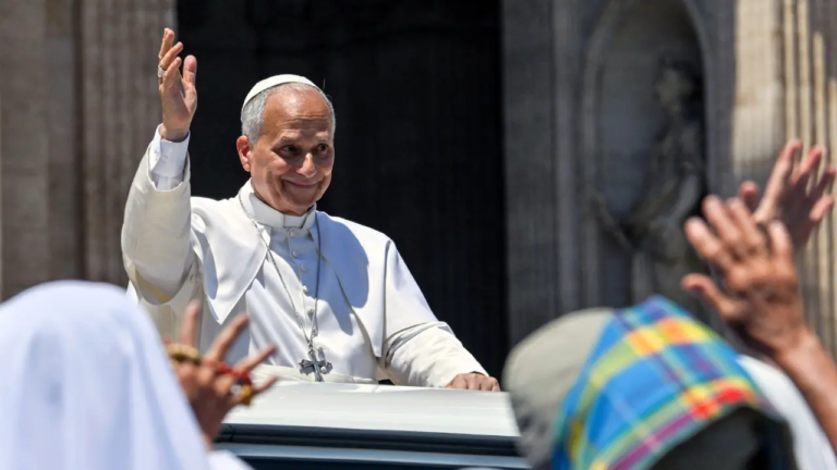 Feriado confirmado: el 9 de noviembre se paraliza el país por la visita del Papa León XIV