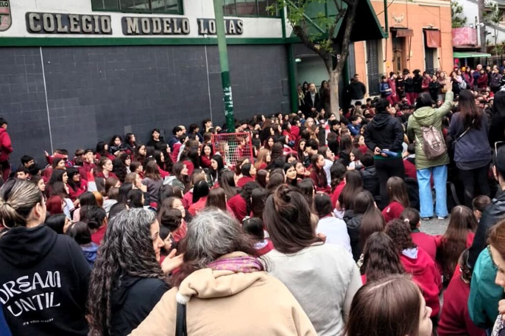 Lomas de Zamora: alumnos usaron IA para vender falsas fotos íntimas de sus compañeras