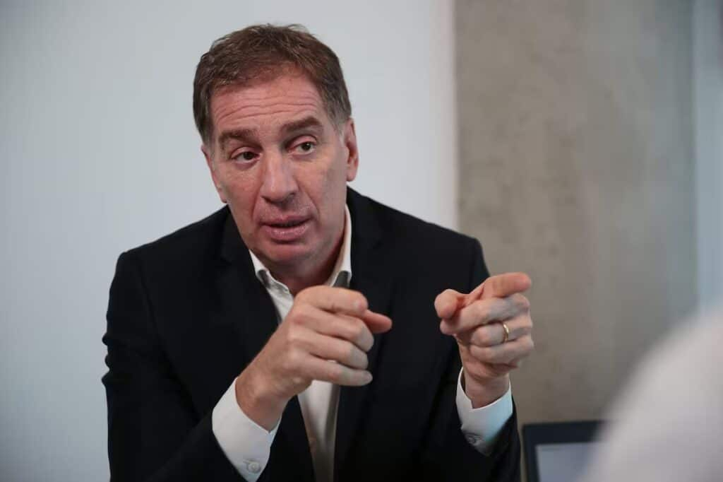 Multas diarias de $100000 al jefe de Gabinete por incumplir la Ley de Financiamiento Universitario