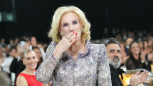Mirtha Legrand recibió el alta del sanatorio Mater Dei tras casi tres semanas internada