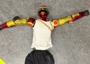Dos jóvenes usaron un robot para acosar sexualmente a una adolescente en Alemania